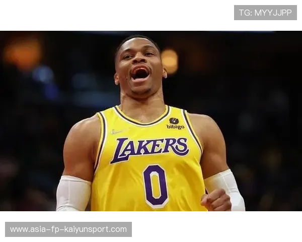 克莱外线火力全开，勇士自动切换雨点模式